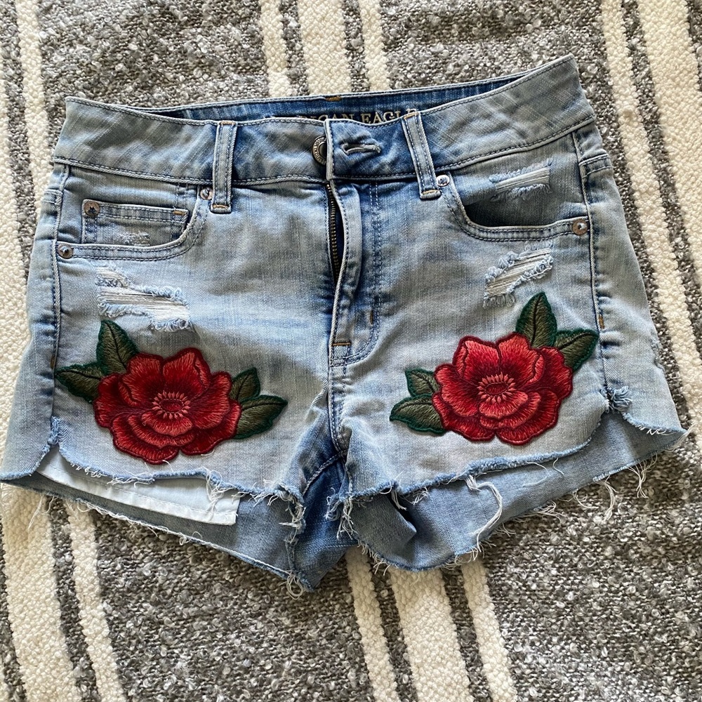 American Eagle stretchy denim shorts